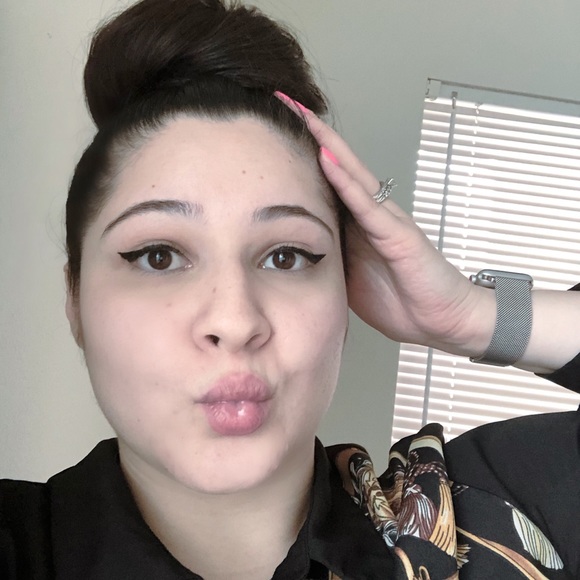 Meet your Posher, Catherine - Picture 1 of 1